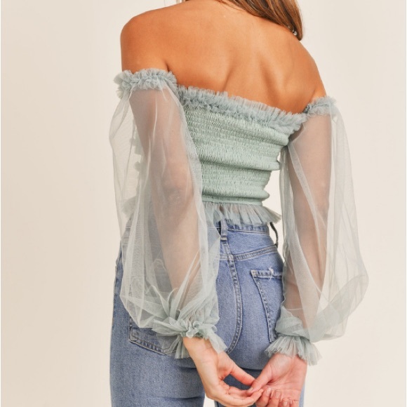 Mable Ruffle Crop Top - Picture 2 of 5